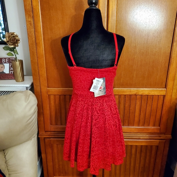 ❤ Red Dress by Lily Rose. NWT. Perfect for Valentines Day! - Picture 2 of 7